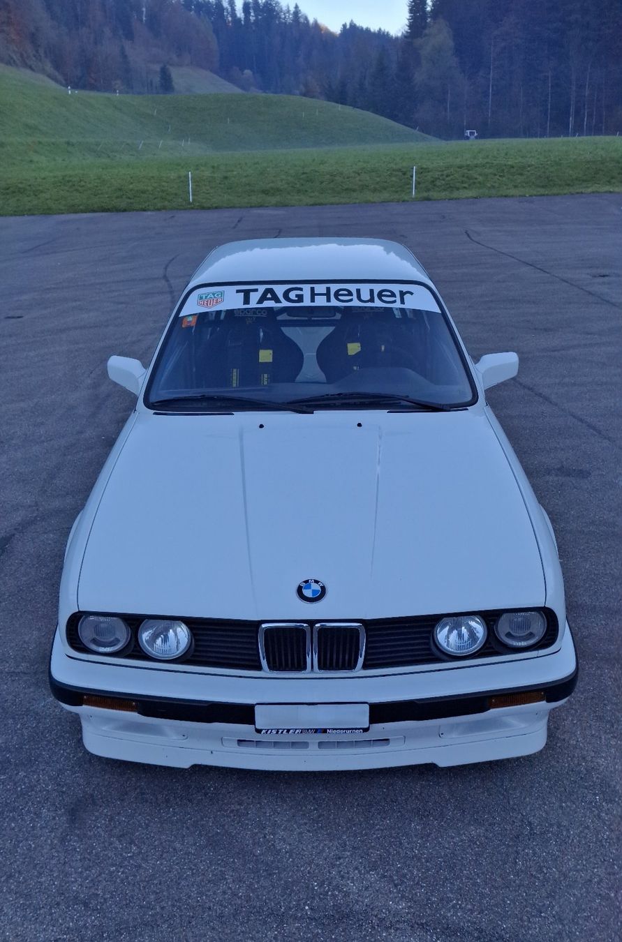 BMW Automobili: BMW E30 325i Clubsport – Usato da Illnau venduto da expand_dong 2