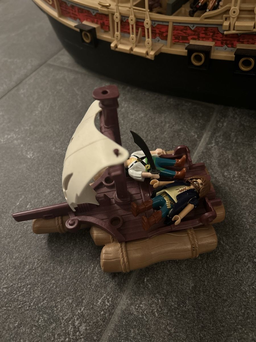 Playmobil Spielzeuge: Playmobil Piratenschiff mit Zubehör – Gebraucht aus Wanzwil von san_6zx5 4