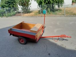 alter Feuerwehr-Anhänger