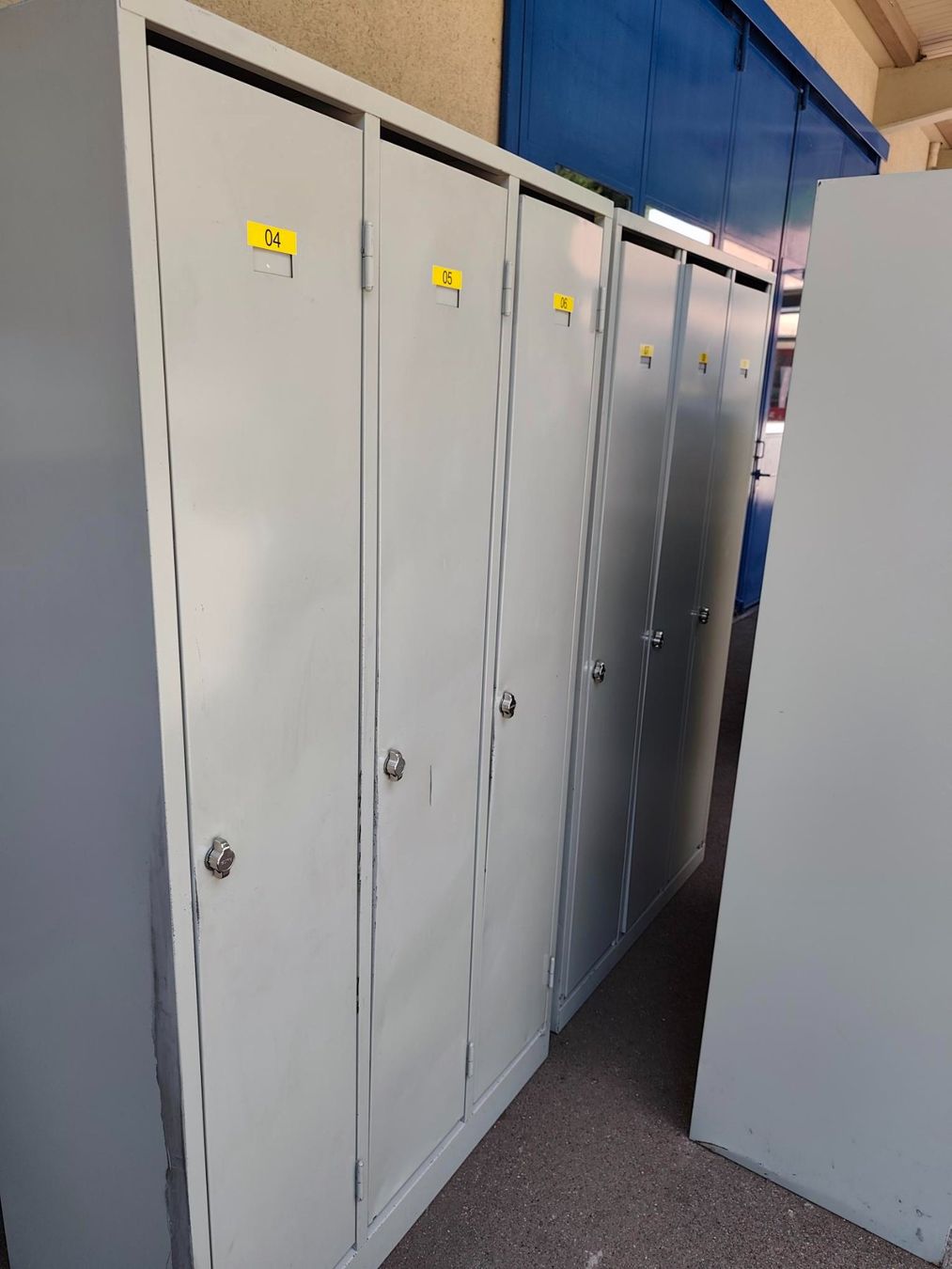 Garderobe: Garderobenschäfte – Gebraucht aus Grindelwald von mzi 3