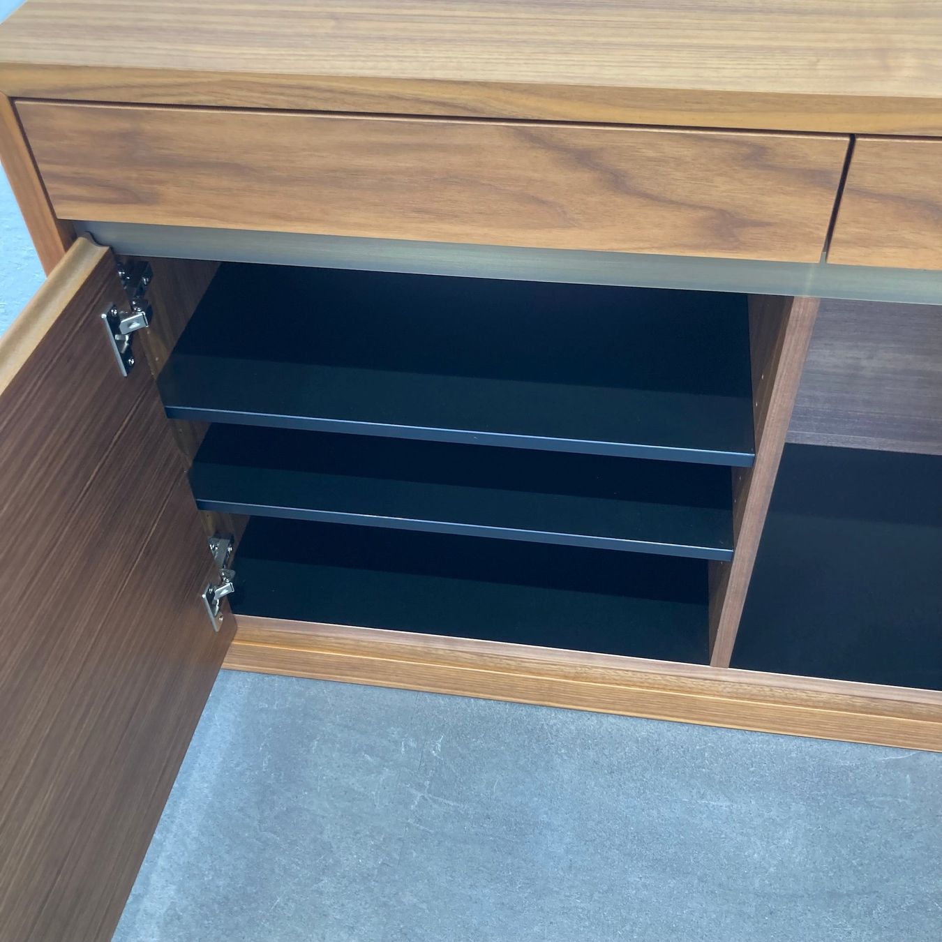 Armoires: Top Design Exclusiv Sideboard 1200mm breit - Nussbaum mit – D'occasion à Schönenwerd par mcofficeshop 6