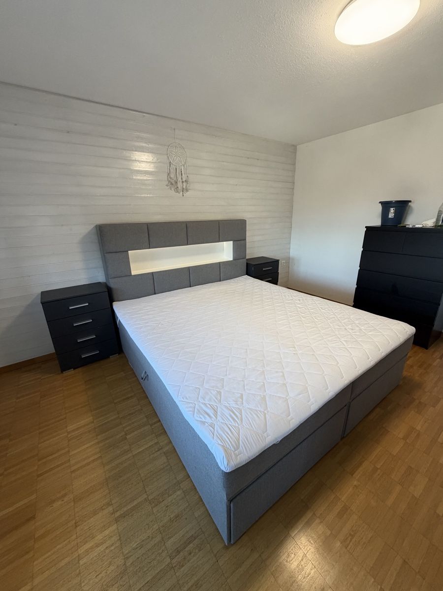 Letti: Boxspringbett grau mit Beleuchtung und Stauraum – Usato da Uetliburg SG venduto da the_6jxc 4