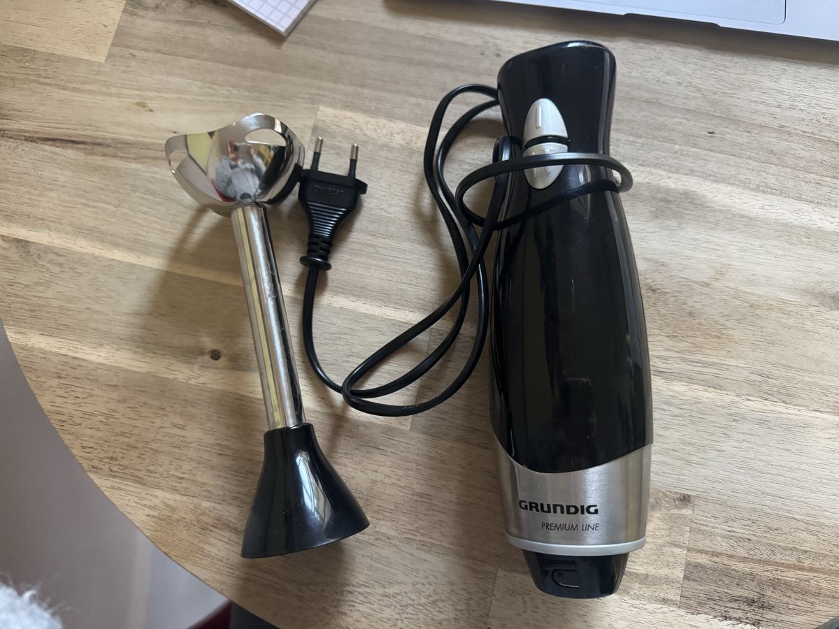 Appareils de cuisine: Stabmixer schwarz praktisch neu – D'occasion à Biel/Bienne par leo_h2vb 1