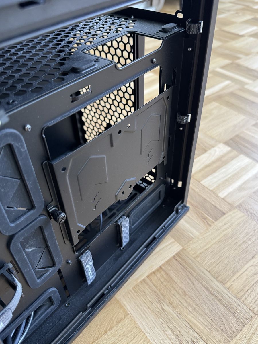 Fractal Custodie: Fractal Torrent Nano ITX case – Usato da Oberrieden venduto da pio_d2vx 5