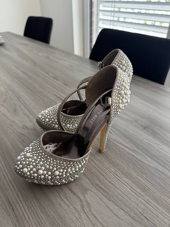 Scarpe da donna: Schuhe Nr 36 – Usato da Dänikon ZH venduto da tug_m9b6