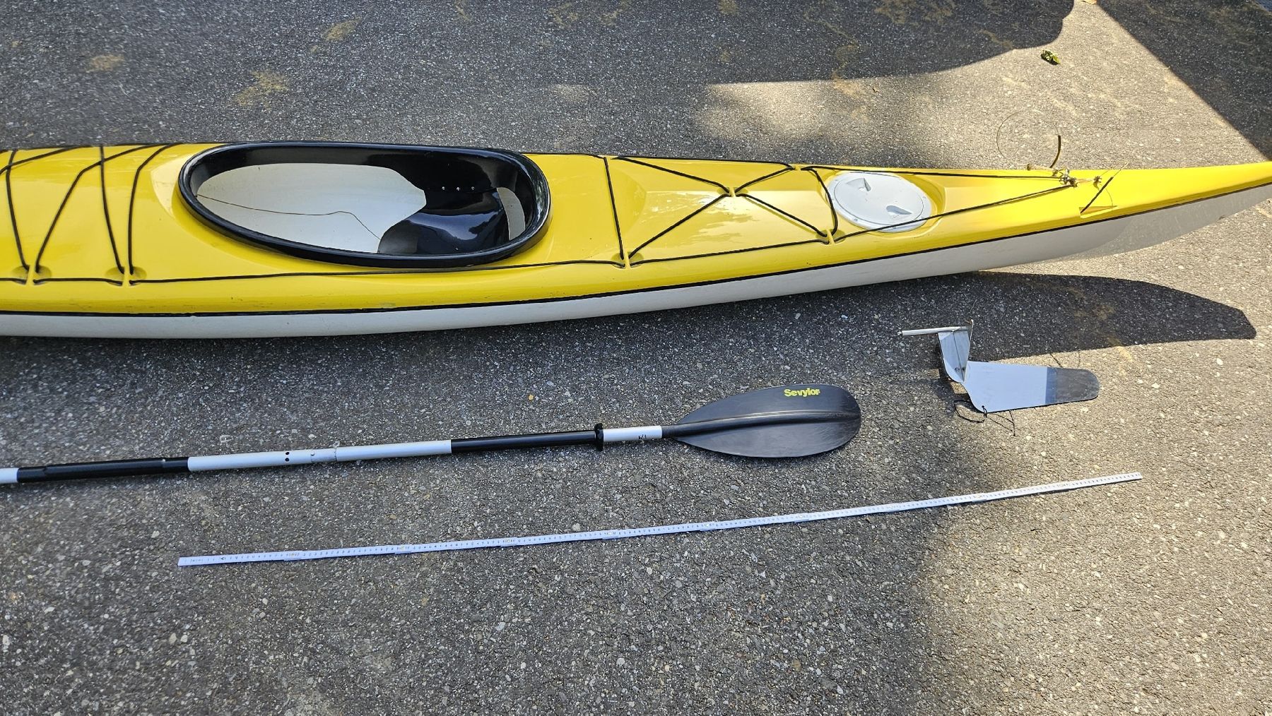 Barche: Kajak mit Paddel und Steueranlage – Usato da Eglisau venduto da tiger-eye