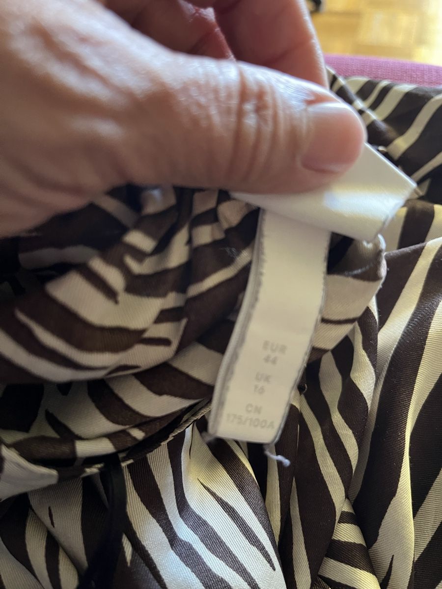 H&M Vestiti: Robe zèbre beige et brune T 44  – Nuovo (secondo la descrizione) da Genève venduto da ct_fqr8 6
