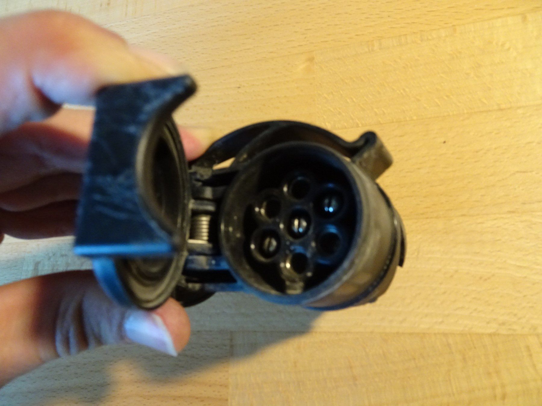 Spine: Anhängerstecker  3 zu 7 polig – Usato da Matzingen venduto da carola71 2