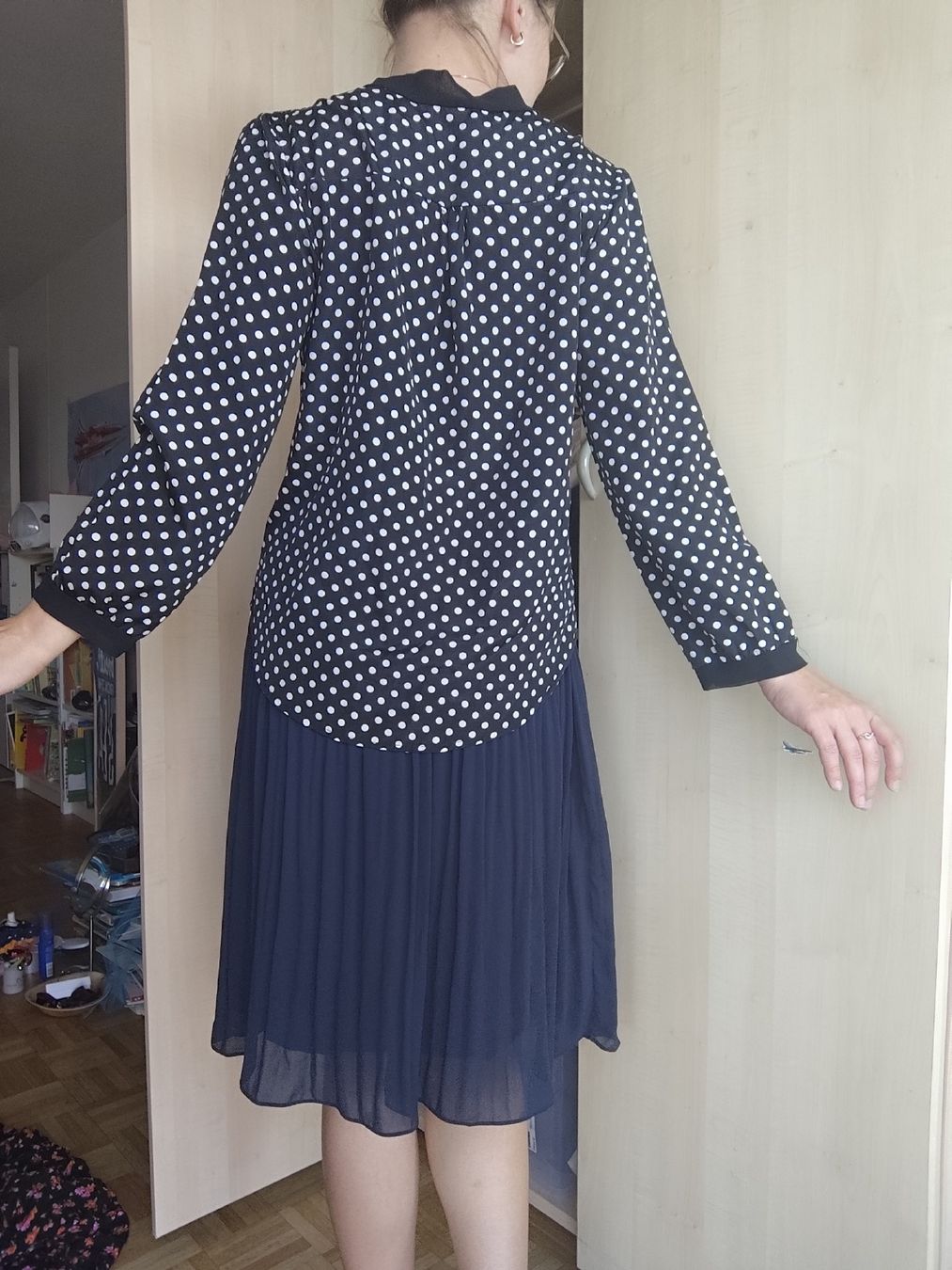 Camicette: Polka Dot Blouse with Tie - Smart & Stylish Look! s – Usato da Mägenwil venduto da VintageGirly 4