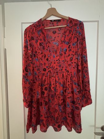 Damen Kleid rot geblümt Grösse S guter Zustand