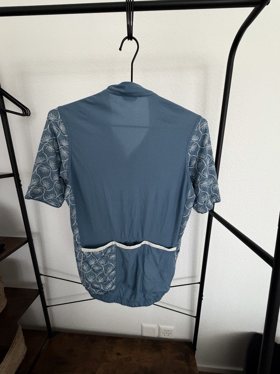 Canottiere & Pantaloni: Isadore Climbers Jersey (M)  – Usato da Zug venduto da CyclingThings 1