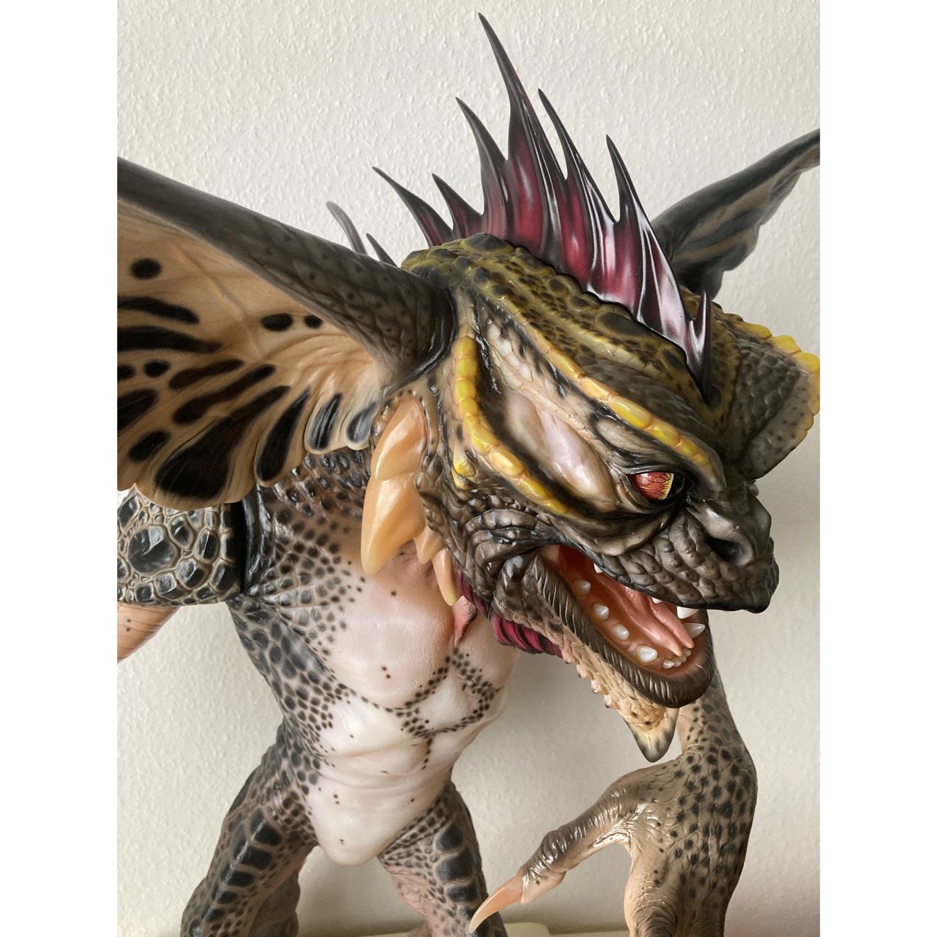 Skulpturen & Statuen: Gremlin mohawk statue – Gebraucht aus Abtwil AG von Gremlin_gizmo 1