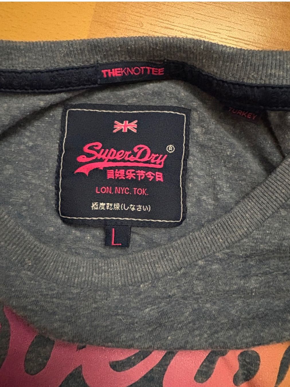 T-shirt: Superdry Damen T-Shirt mit Print – Usato da Stein AG venduto da eli_2jtj 1