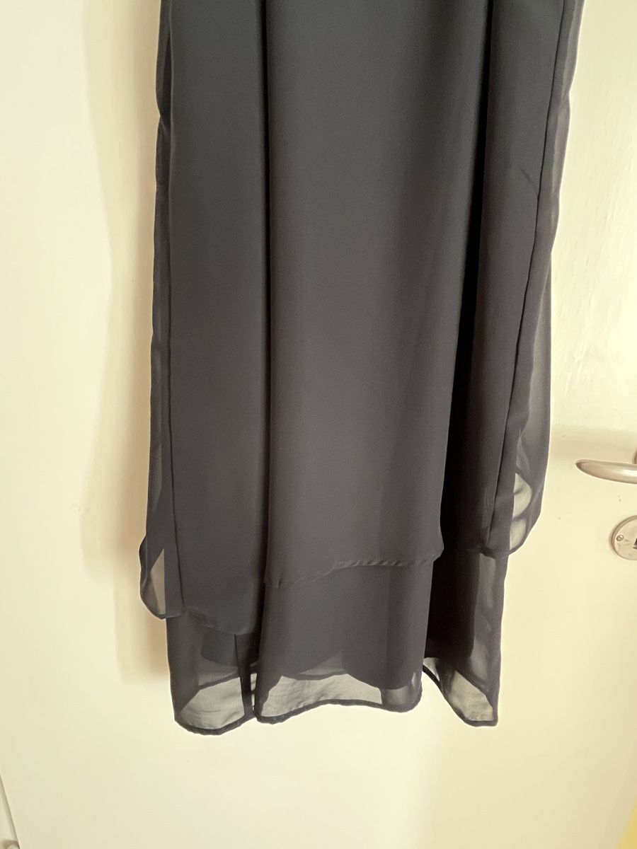 Vestiti: Schwarzes Volant-Kleid Grösse S – Usato da Teufenthal AG venduto da Nanahu 2
