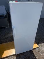 Neuwertiger Electrolux Kühlschrank 127cm x 55cm für 470,-