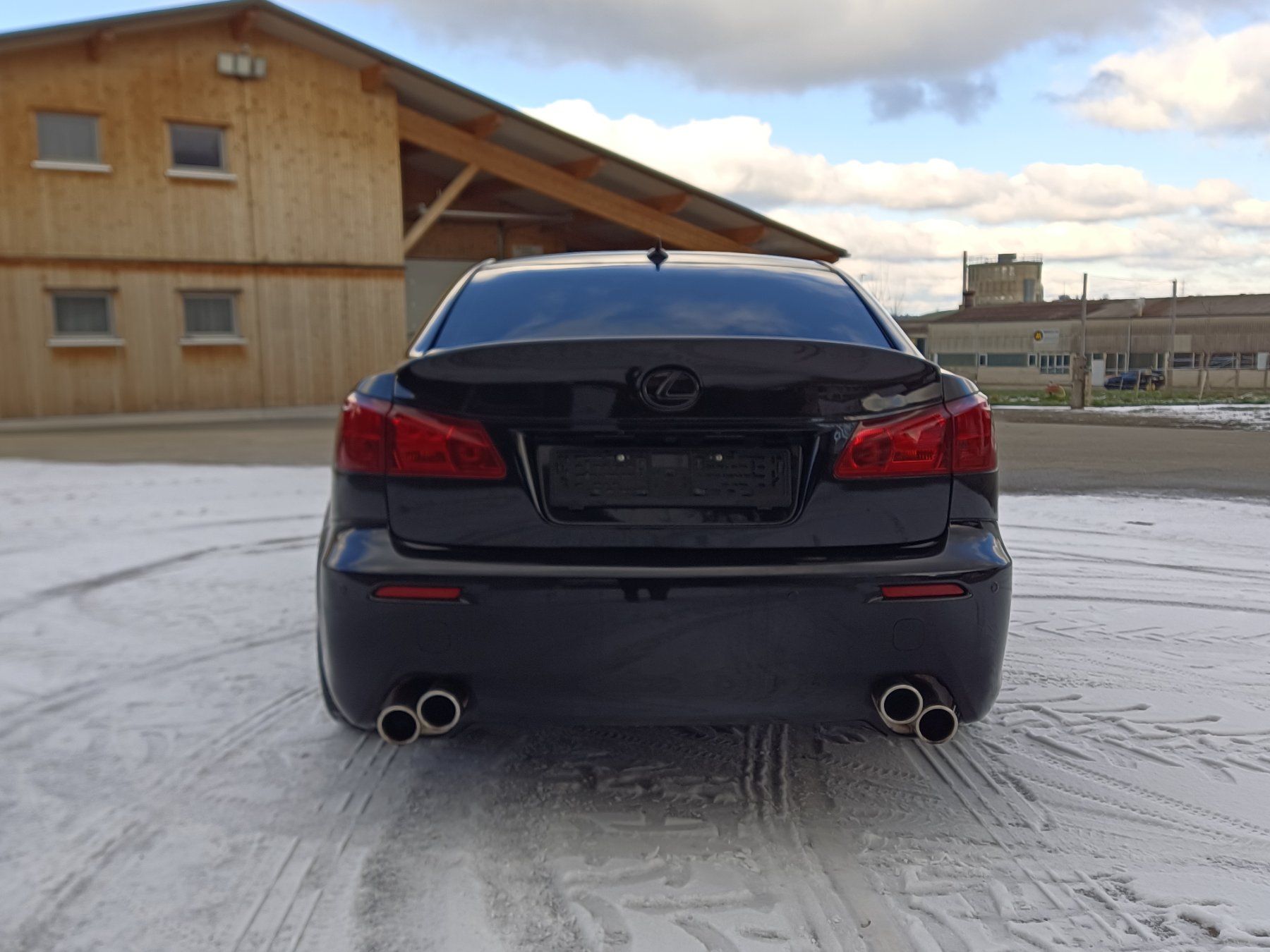 Lexus Automobili: Lexus IS-F – Usato da Wyssachen venduto da Pizza 6