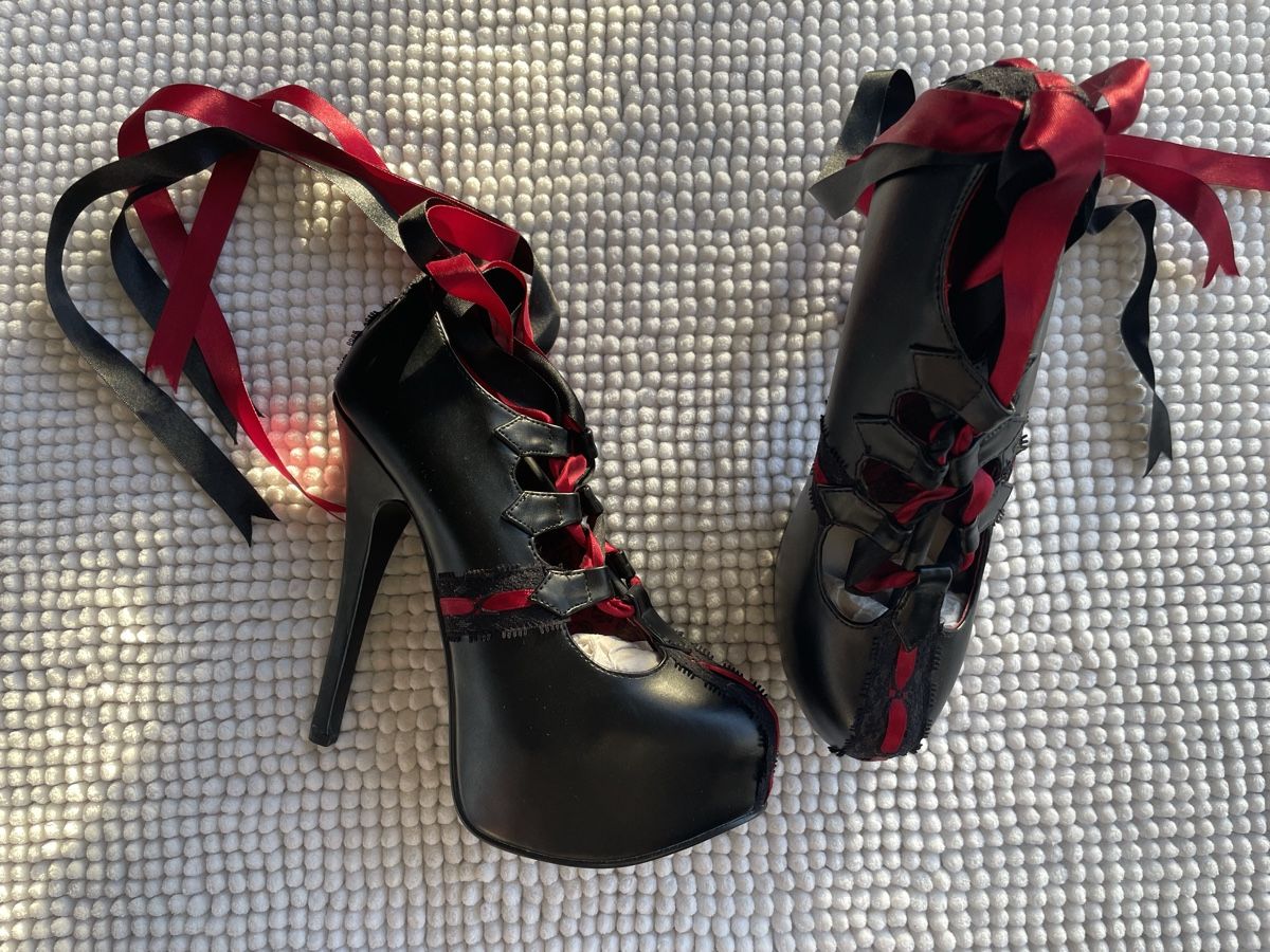 Scarpe da donna: Bordello Plateau High Heels – Nuovo (secondo la descrizione) da Dietikon venduto da MCage