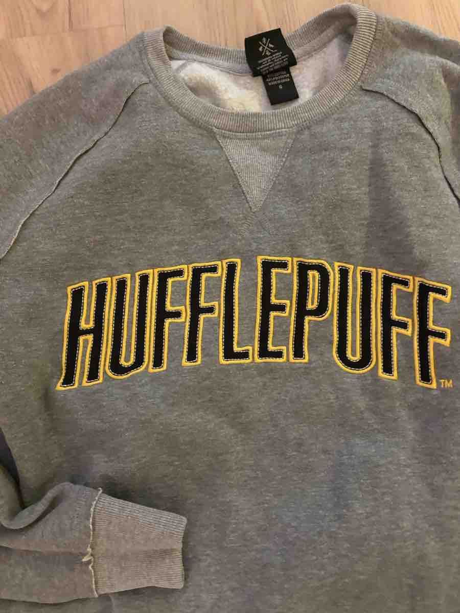 Maglioni & Felpe: Hufflepuff Pullovergrau Grösse S – Usato da Schaffhausen venduto da caramaline 1