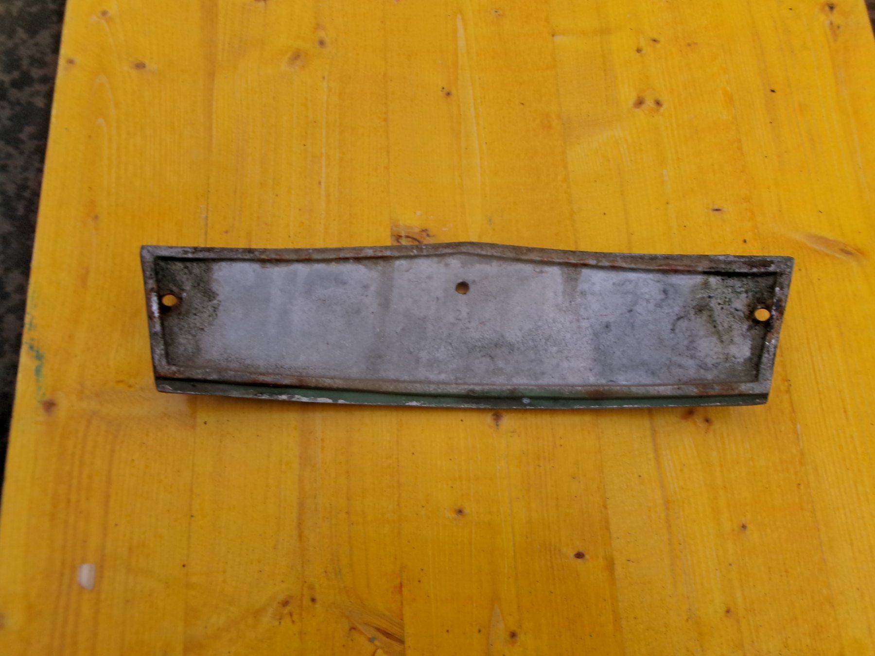 Bührer Traktoren: Bührer -Traktoren -  Motorhauben - Emblem – Gebraucht aus Eschenbach SG von GM-29 1