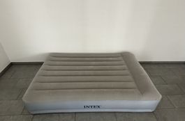 Luftmatratze/Gästebett INTEX 152x203cm
