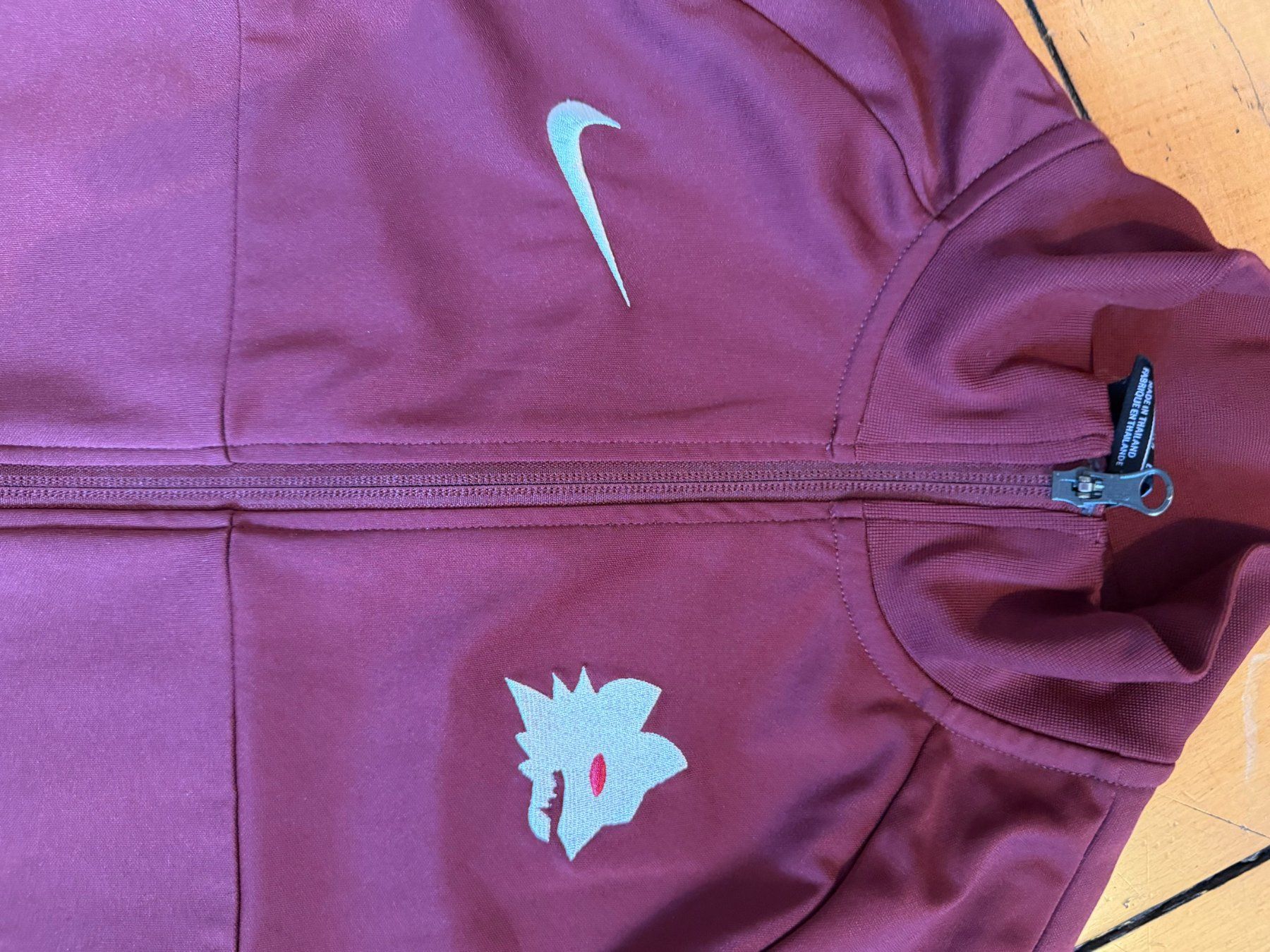 Jacken: Veste à capuche AS Roma Nike bordeaux – Gebraucht aus Genève von rij_7zrr 1