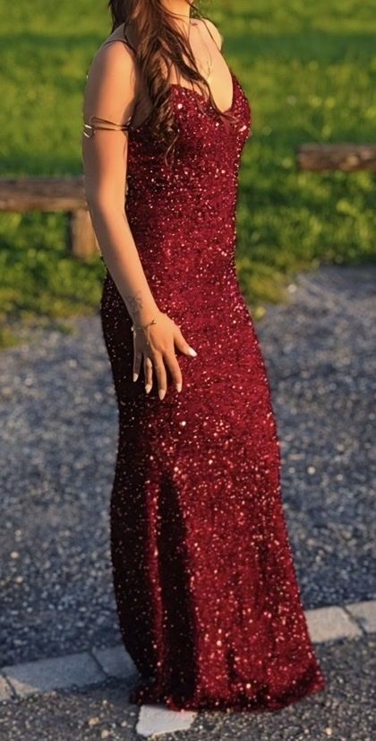 Vestiti: Elegantes rotes Glitzer-Abendkleid – Nuovo (secondo la descrizione) da Kilchberg ZH venduto da ari_28gp 2