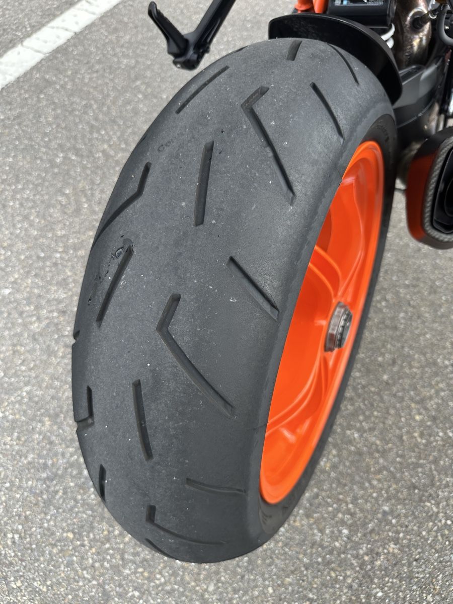 KTM Strada: KTM 1290 Super Duke R EVO | Tech Pack | SC Project – Usato da Bülach venduto da wei_w5tw 4