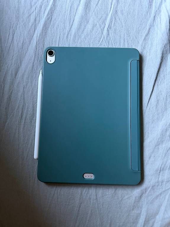 Apple Tablet PC: iPad Air 11'' 128gb, Magic Keyboard et Apple Pencil – Usato da Les Reussilles venduto da elinhasalottosay 4