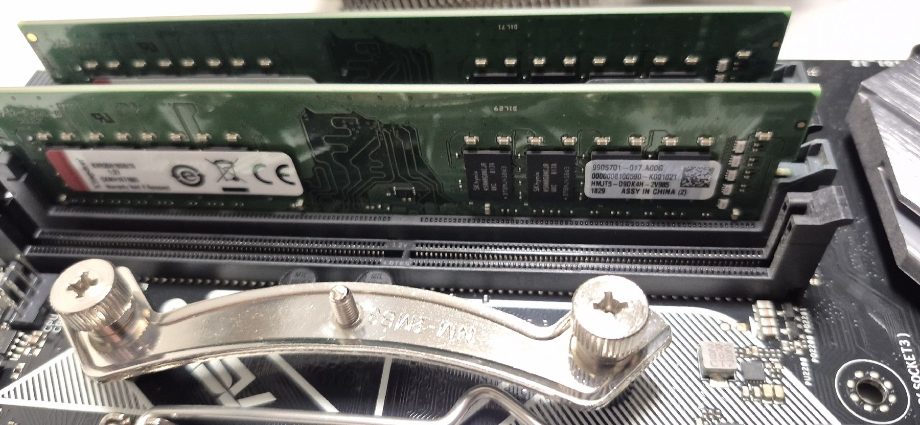 Intel Composants électroniques: Pc Teile – D'occasion à Büron par ele_gwr9 1