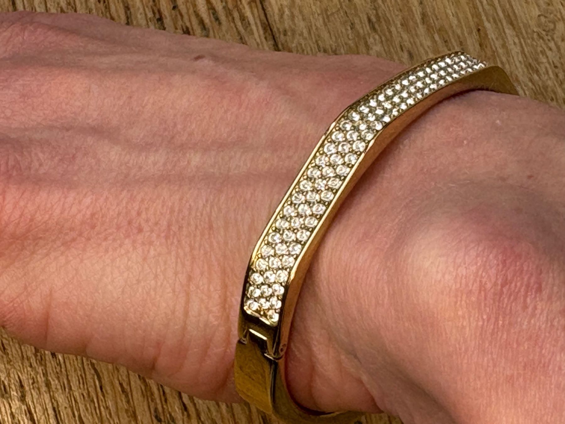 Swarovski Bracelets: Bracelet neuf Swarovski – Neuf avec emballage d'origine à Peseux par Huna12