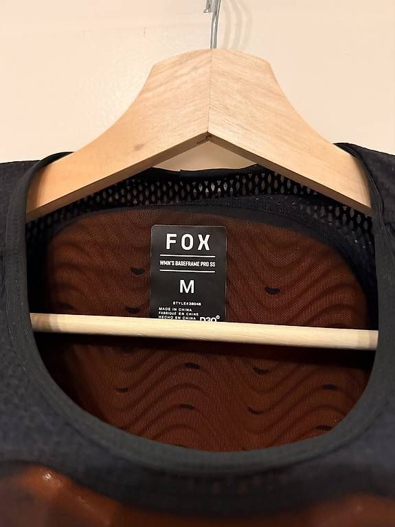 Schutz & Schoner: MTB FOX Baseframe Pro protettore misura M, donna – Gebraucht aus Coldrerio von maxpalma 1