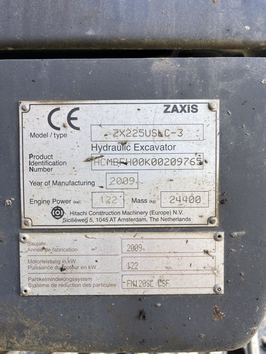 Hitachi Escavatori: Hitachi 225 zaxis – Difettoso da Buttwil venduto da sae_66w8 4
