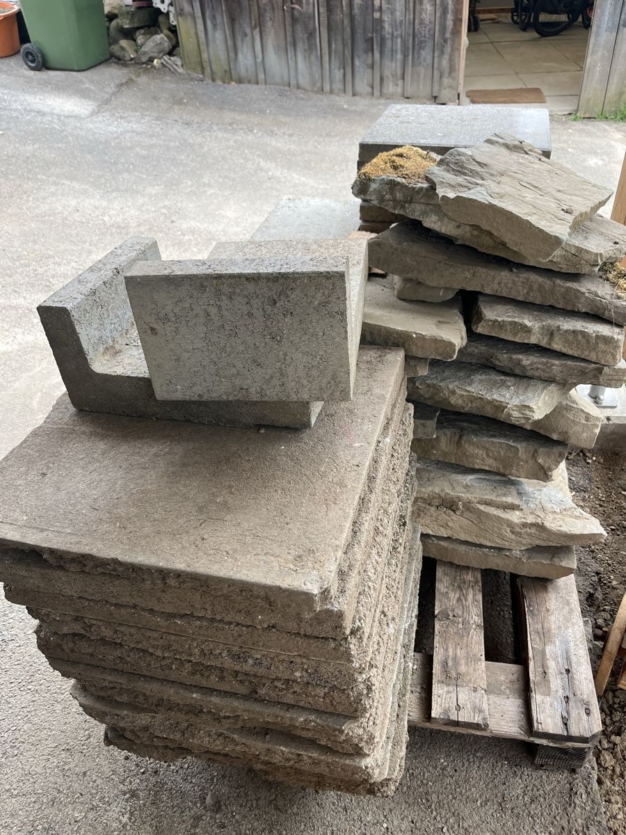 Bodenbeläge: Betonplatten und Naturstein – Gebraucht aus Hedingen von Nik2020 1