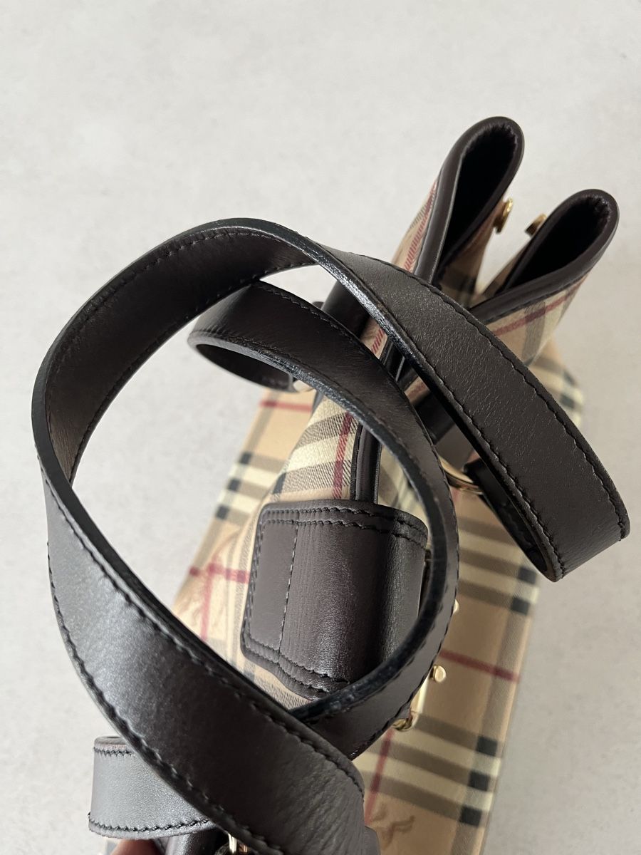Burberry Taschen für Damen: Original Burberry Handtasche  – Gebraucht aus Wetzikon ZH von diaso 4