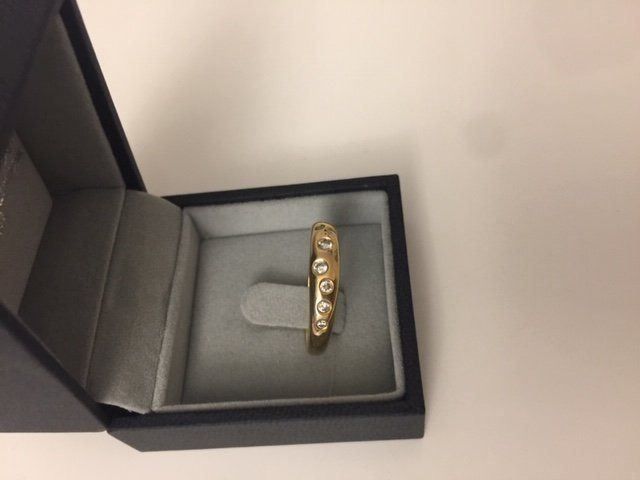 Ringe: Ring mit GG mit 9 Diamanten 750 – Neu (gemäss Beschreibung) aus Walenstadt von ricamul 8