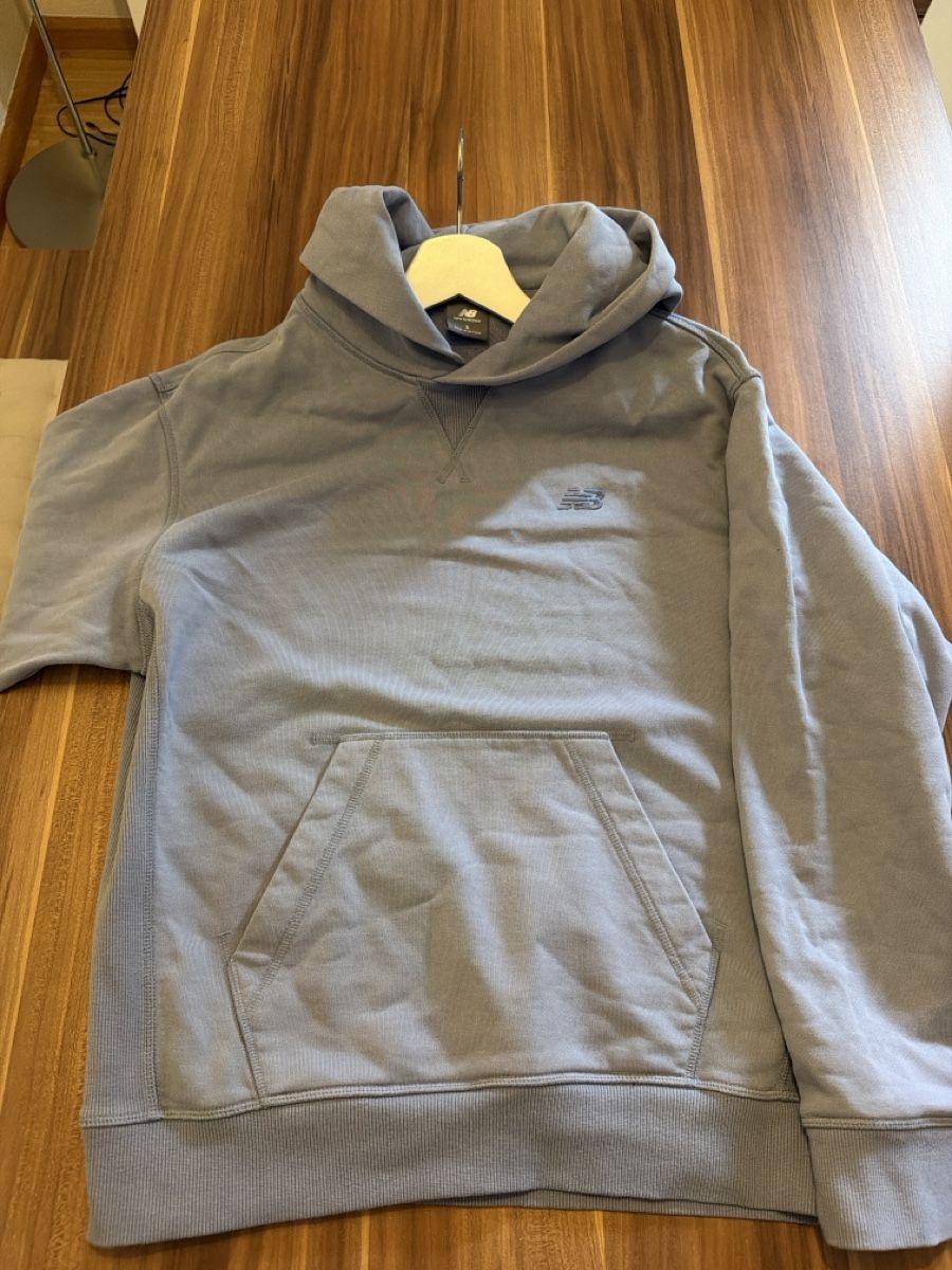 New Balance Maglioni & Felpe: New Ballance Kapuzen Pullover  – Usato da Pfeffingen venduto da hai_9k7w 1