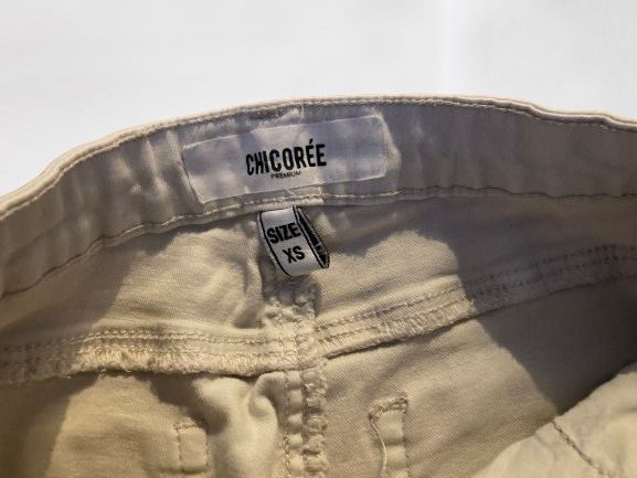 Jeans: OFFWHITE JEANS MIT STRETCHANTEIL, Gr. XS / 34 – Usato da Basel venduto da Nofretete39 3