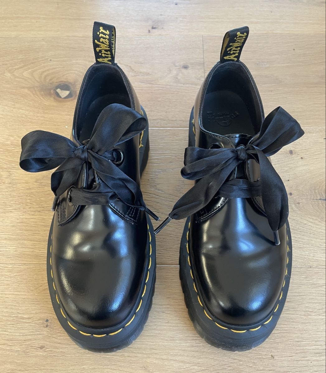 Dr. Martens Scarpe da donna: Dr. Martens Holly Platform Plateau Schuhe, Gr. 38 – Usato da Zimmerwald venduto da Annalenamariaschl