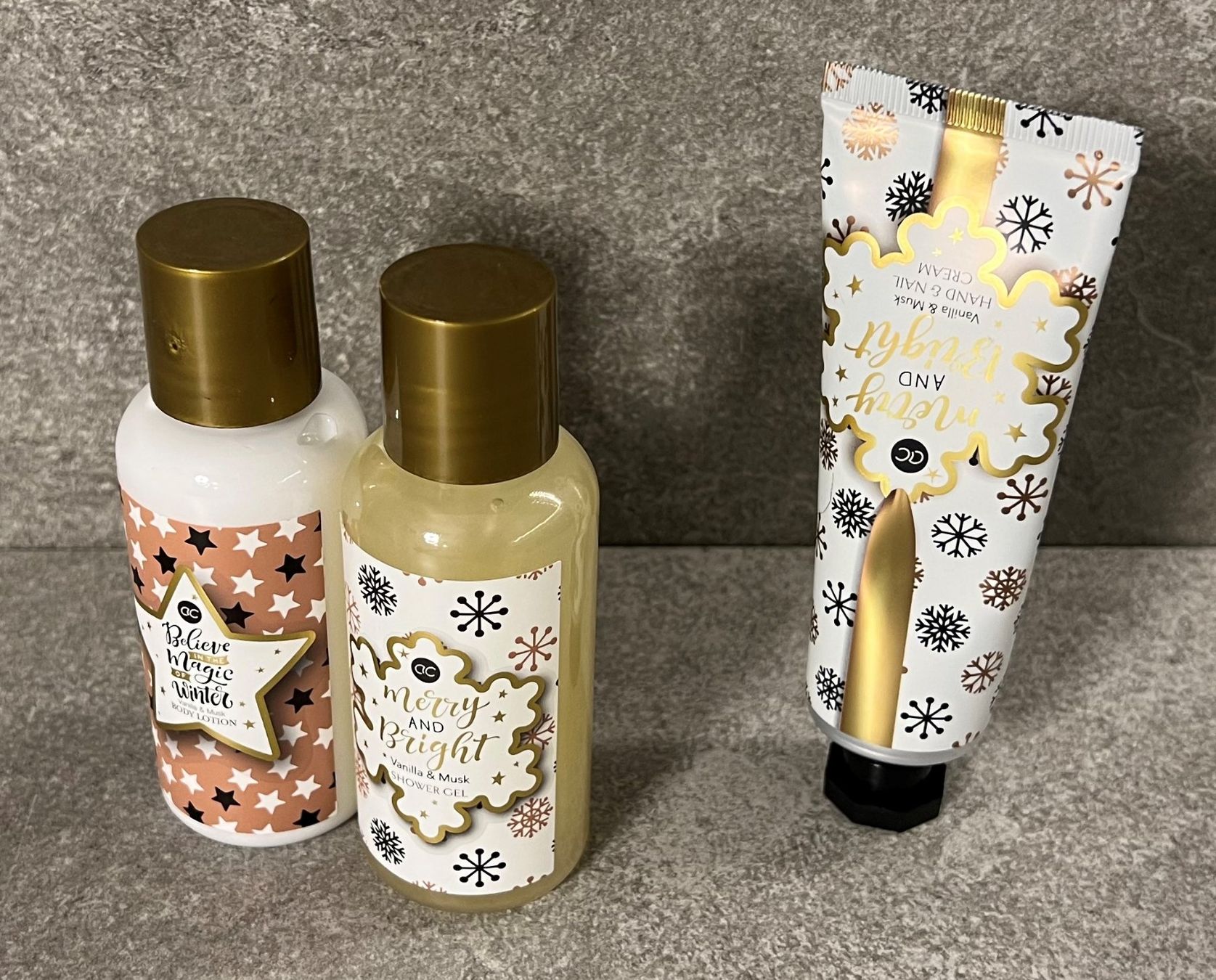 Altro per la cura del corpo: BELIEVE MAGIC OF WINTER, 3er Set ... – Nuovo e nell'imballaggio originale da Chur venduto da Jacki09 2