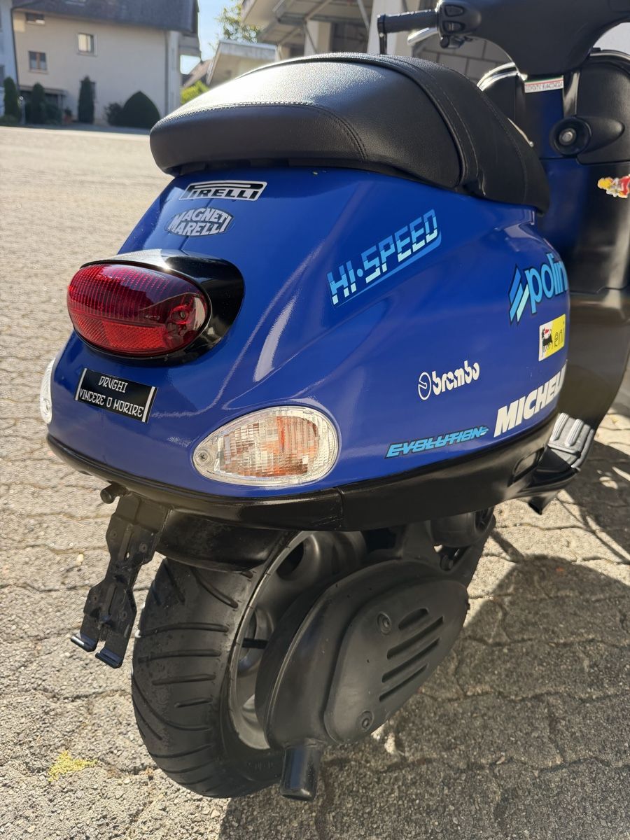 Vespa Scooters: Piaggio Vespa ET2 – D'occasion à niederönz par siciliano_88 1