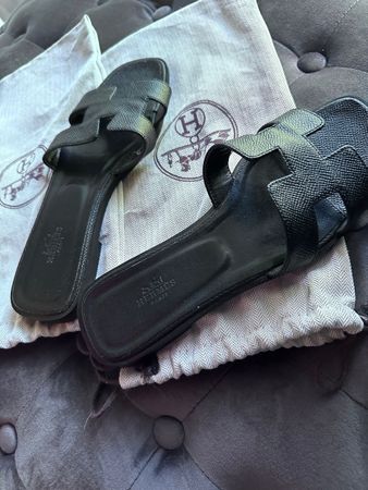 Hermes Oran Sandaletten Gr 37 schwarz Leder