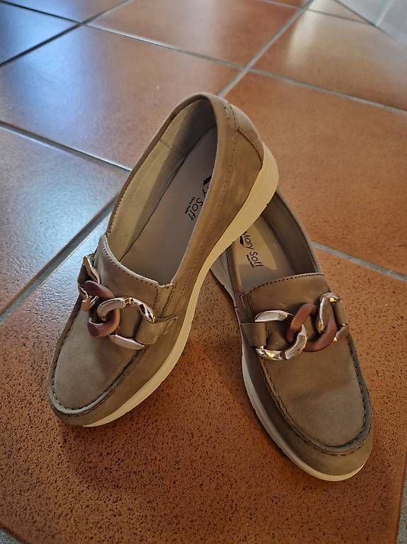 Scarpe da donna: Scarpe donna – Usato da Aurigeno venduto da dan_2xx2 1