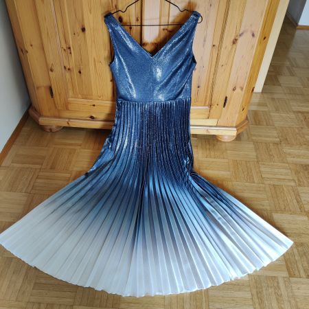 MARC CAIN festliches Plissee-Kleid Sternenstaub Dress N3/38