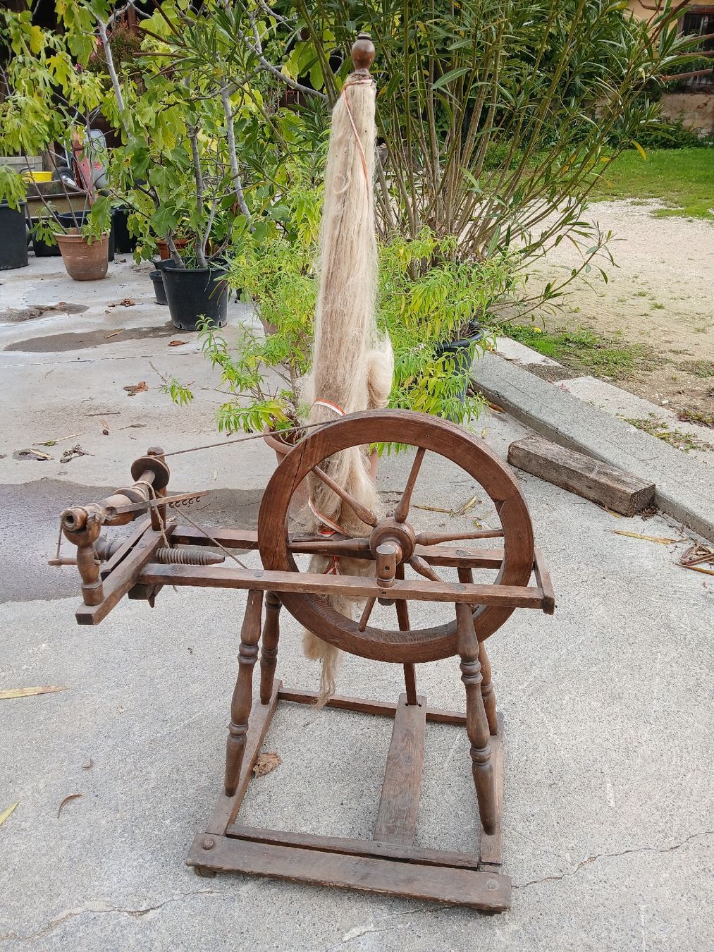 Spinnräder: Antikes Spinnrad – Gebraucht aus Arlesheim von Mel_25