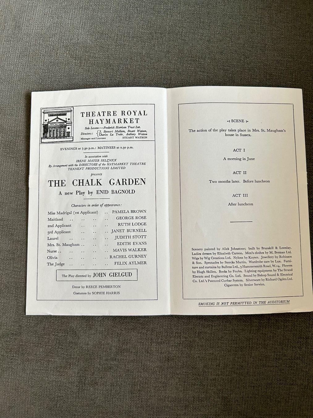 Livres: The Chalk Garden - Programm aus 1956 – D'occasion à Wetzikon ZH par Madi68 1