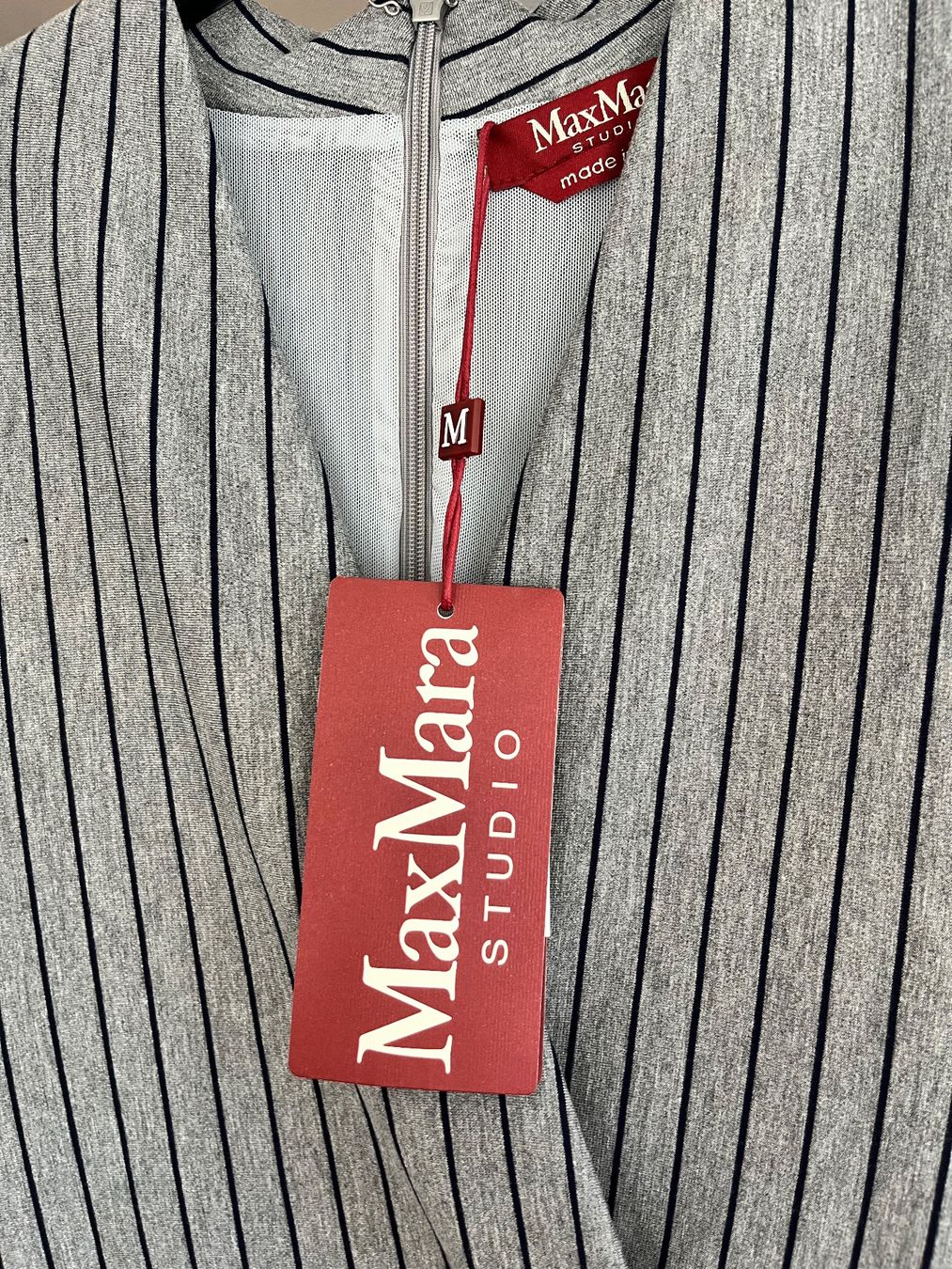 Vestiti: Max Mara Studio Élégante Robe Été Rayée Neuve Taille L – Nuovo e nell'imballaggio originale da Vufflens-la-Ville venduto da lor_m7td 1
