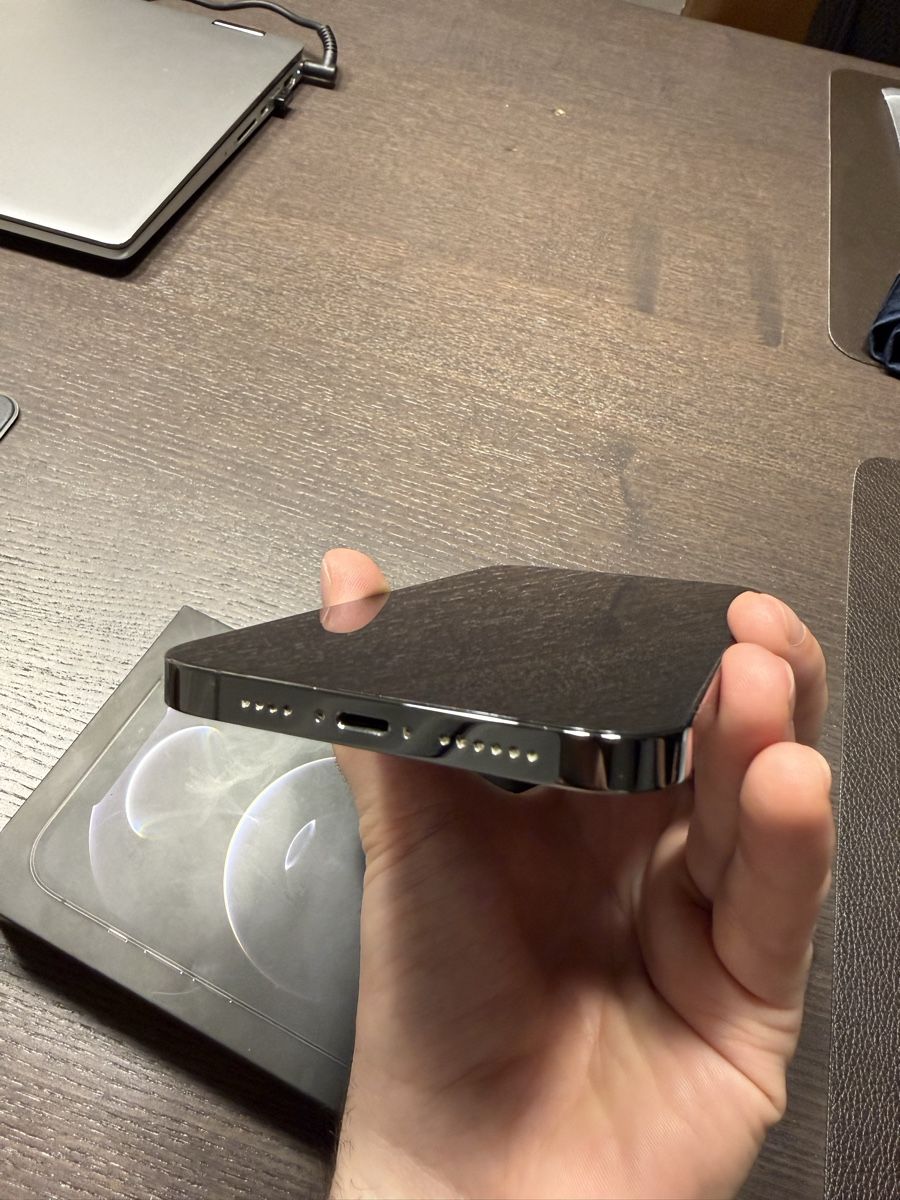 Apple Handys / Smartphones: iPhone 12 Pro Max Graphite 128GB - TOP Zustand – Gebraucht aus Zürich von DonNotorious29 4