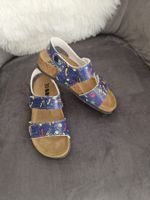 Schöne Kindersandalen neu