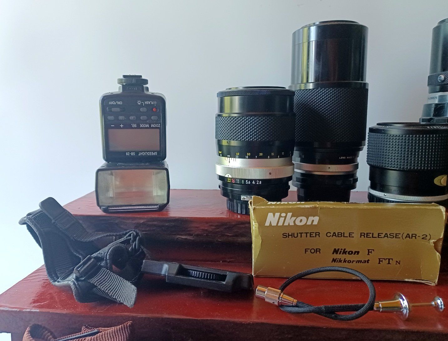 Nikon Kamera: Lot accessoires et objectifs Nikon – Gebraucht aus Travers von Aspago 1