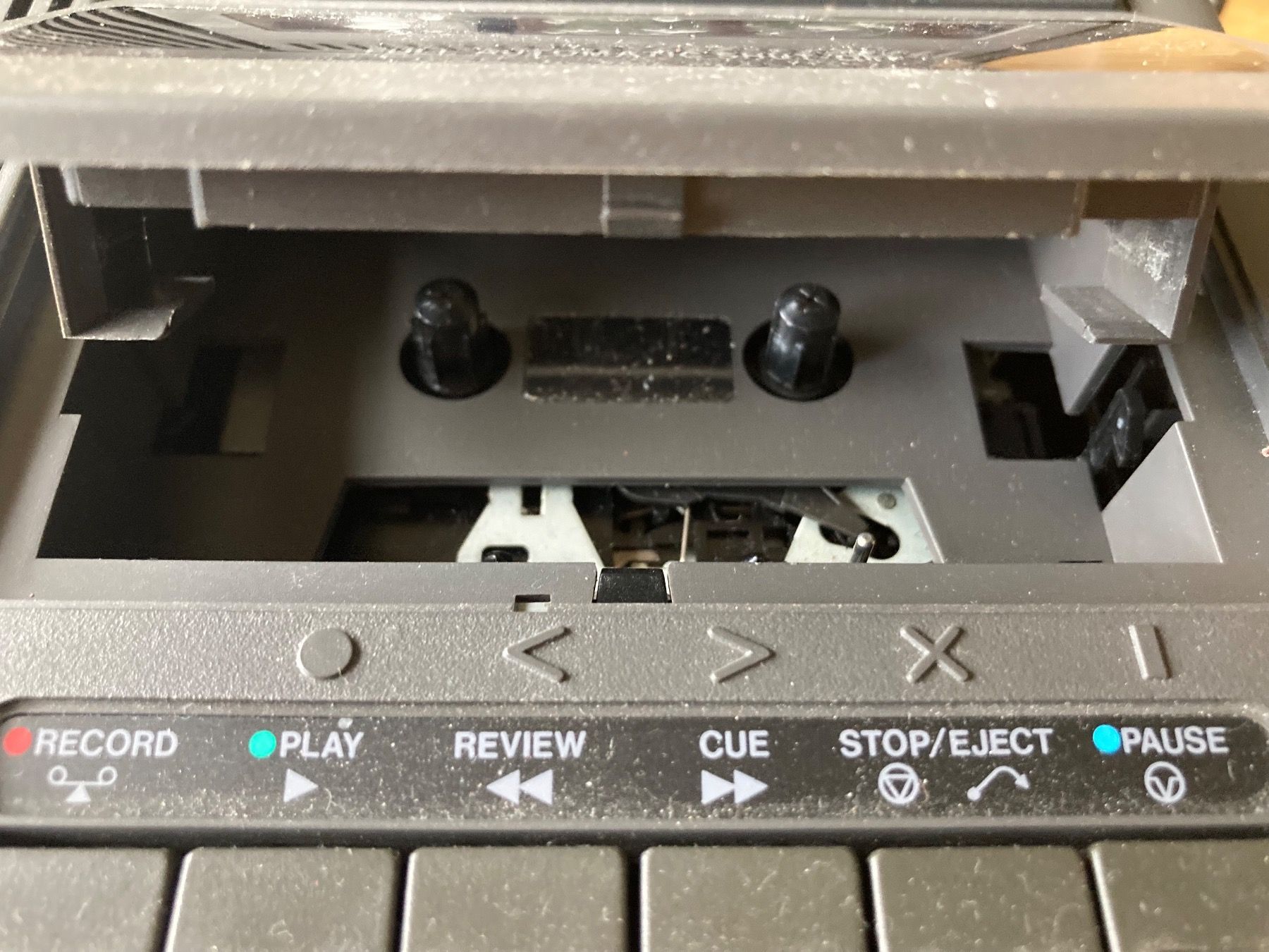 Aufnahmegeräte: Eiki Cassette Tape Rekorder M5090 – Defekt aus Haldenstein von  4
